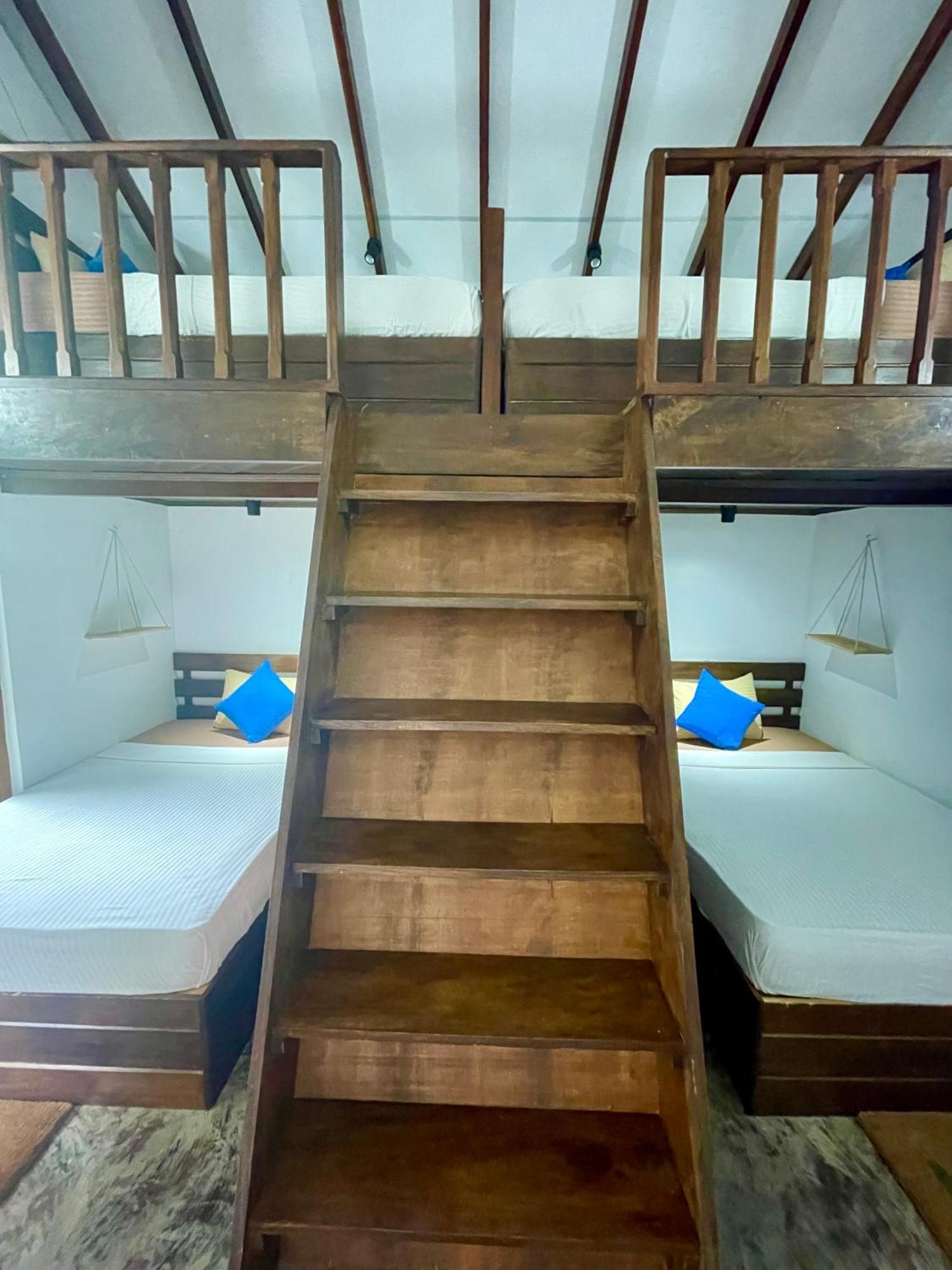 Roy'S Villa Szigirija Kültér fotó